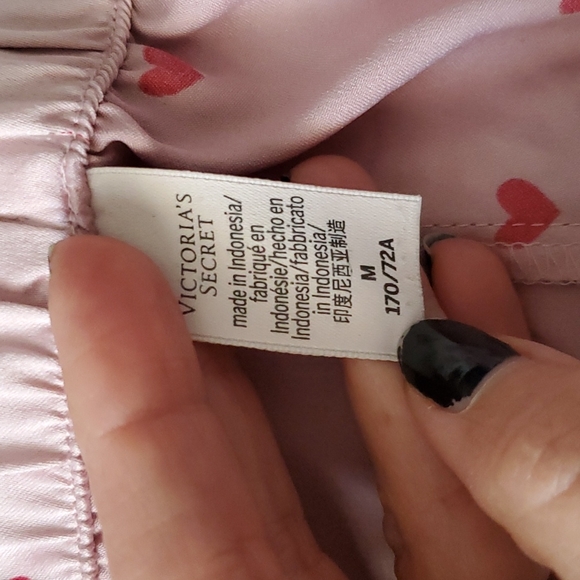 Victoria's Secret valentines heart pajama shorts - Picture 3 of 4
